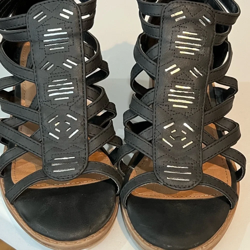 Sz 1 Girls Black Dress Shoes